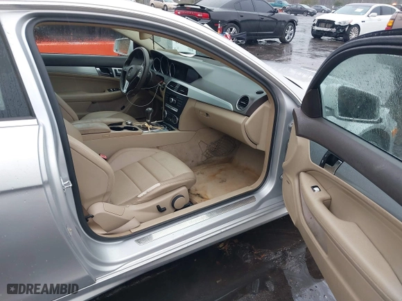 2013 Mercedes-Benz C-Class C 250 with VIN WDDGJ4HB3DF971933, listed as a IAAI auction lot 41628220 with 124,583 mi miles. Bid and sale history available at carsss.com. Image 5.