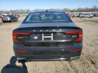 2022 Volvo S60 Momentum with VIN 7JRL12TZ7NG187205, listed as a Copart auction lot 46633665 with 15,477 mi miles and Salvage Title. Bid and sale history available at carsss.com. Image 6.