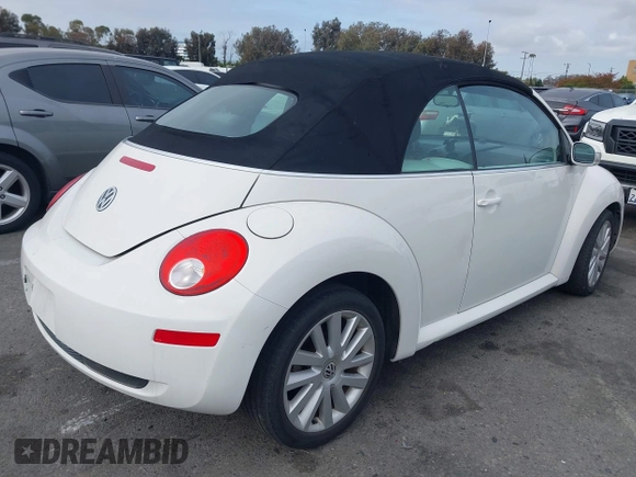 2009 Volkswagen Beetle S with VIN 3VWRG31Y99M406570, listed as a IAAI auction lot 42191000 with 116,238 mi miles and . Bid and sale history available at DreamBid. Image 4.