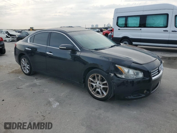 2010 Nissan Maxima SV z VIN 1N4AA5AP5AC856264, wystawiony jako Copart lot #57866675 z przebiegiem 124 448 mil mil oraz Czysty tytuł • Clean title. Historia ofert i sprzedaży dostępna na DreamBid. Obrazek 4.
