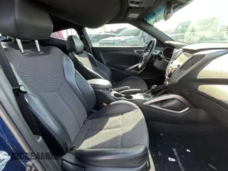 2016 Hyundai Veloster with VIN KMHTC6ADXGU263653, listed as a Copart auction lot 52216935 with 103,791 mi miles and Clean Title. Bid and sale history available at carsss.com. Image 5.