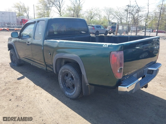 2005 Chevrolet Colorado LS Z71 with VIN 1GCDT196758259387, listed as a IAAI auction lot 42091389 with 191,802 mi miles. Bid and sale history available at carsss.com. Image 3.