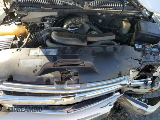 2002 Chevrolet Suburban LS with VIN 3GNEC16Z52G312149, listed as a Copart auction lot 43141635 with 273,544 mi miles and Salvage Title. Bid and sale history available at carsss.com. Image 12.