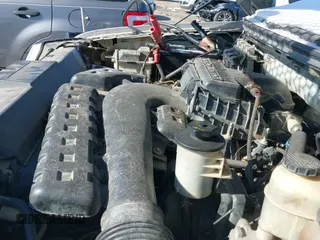 2007 Ford F-150 с VIN 1FTRF12V57NA37644, выставлен на аукционе IAAI как лот 41600574 с пробегом Не указан миль и . История ставок и продаж доступна на DreamBid. Изображение 12.