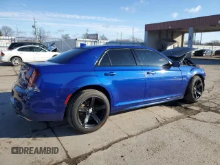 2018 Chrysler 300 with VIN 2C3CCABG1JH243791, listed as a Copart auction lot 43550555 with 0 mi miles and Salvage Title. Bid and sale history available at carsss.com. Image 3.