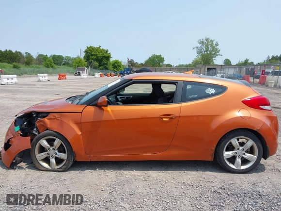 2012 Hyundai Veloster w/Gray Int с VIN KMHTC6AD0CU043402, выставлен на аукционе IAAI как лот 42406321 с пробегом 116 734 миль миль и . История ставок и продаж доступна на DreamBid. Изображение 15.