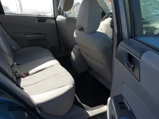 2011 Subaru Forester X z VIN JF2SHABCXBH700936, wystawiony jako IAAI lot #41370510 z przebiegiem 160 626 mil mil oraz . Historia ofert i sprzedaży dostępna na DreamBid. Obrazek 8.
