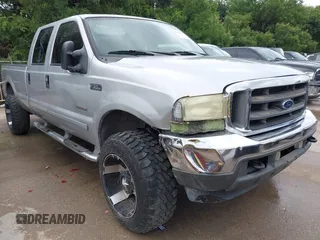 2003 Ford F-350 XL с VIN 1FTSW31PX3EB40357, выставлен на аукционе IAAI как лот 42478685 с пробегом 354 831 миль миль и . История ставок и продаж доступна на DreamBid. Изображение 1.
