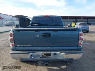 2006 Chevrolet Silverado 1500 LT2 with VIN 1GCEK19B16Z201646, listed as a IAAI auction lot 41867206 with 109,504 mi miles. Bid and sale history available at carsss.com. Image 16.