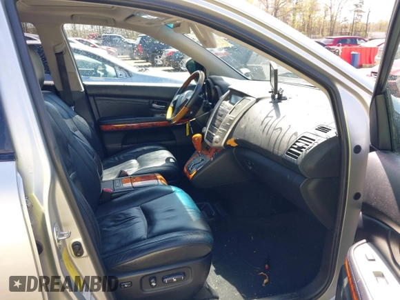 2006 Lexus RX 330 with VIN 2T2HA31U76C093953, listed as a IAAI auction lot 42057414 with 100,934 mi miles. Bid and sale history available at carsss.com. Image 5.