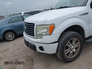 2014 Ford F-150 XL z VIN 1FTFW1CF4EKG46443, wystawiony jako IAAI lot #42783039 z przebiegiem 219 813 mil mil oraz . Historia ofert i sprzedaży dostępna na DreamBid. Obrazek 6.