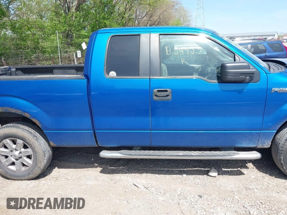 2009 Ford F-150 STX with VIN 1FTRX12839FB34927, listed as a IAAI auction lot 42112489 with 221,371 mi miles and . Bid and sale history available at DreamBid. Image 13.