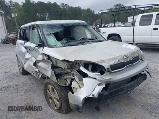 2014 Kia Soul with VIN KNDJN2A24E7740313, listed as a IAAI auction lot 41940893 with 128,708 mi miles and . Bid and sale history available at DreamBid. Image 6.
