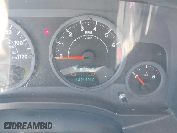 2008 Jeep Compass Sport with VIN 1J8FT47W18D694665, listed as a IAAI auction lot 41772431 with 194,442 mi miles. Bid and sale history available at carsss.com. Image 7.