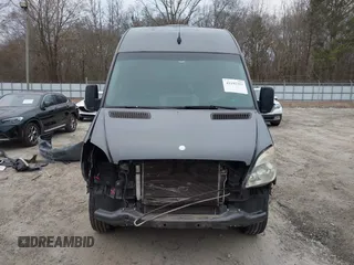 2011 Mercedes-Benz Sprinter Passenger with VIN WDZPE7CC2B5532709, listed as a IAAI auction lot 41192323 with 168,000 mi miles. Bid and sale history available at carsss.com. Image 13.