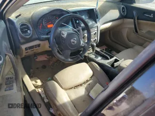 2010 Nissan Maxima SV z VIN 1N4AA5APXAC863193, wystawiony jako Copart lot #53154655 z przebiegiem 285 696 mil mil oraz Czysty tytuł • Clean title. Historia ofert i sprzedaży dostępna na DreamBid. Obrazek 8.