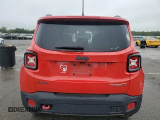 2015 Jeep Renegade Trailhawk with VIN ZACCJBCT0FPB69827, listed as a Copart auction lot 63643985 with 94,841 mi miles and Clean title. Bid and sale history available at DreamBid. Image 6.