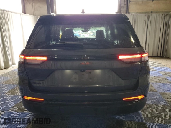 2023 Jeep Grand Cherokee Altitude z VIN 1C4RJHAG9PC621597, wystawiony jako Copart lot #61425335 z przebiegiem 50 644 mil mil oraz Czysty tytuł • Clean title. Historia ofert i sprzedaży dostępna na DreamBid. Obrazek 6.