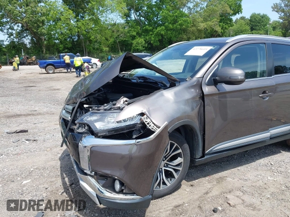 2018 Mitsubishi Outlander SE с VIN JA4AD3A33JZ014095, выставлен на аукционе IAAI как лот 42278605 с пробегом 235 000 миль миль и . История ставок и продаж доступна на DreamBid. Изображение 6.
