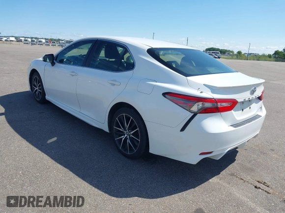 2018 Toyota Camry LE z VIN JTNB11HK2J3048094, wystawiony jako IAAI lot #42331953 z przebiegiem 239 000 mil mil oraz . Historia ofert i sprzedaży dostępna na DreamBid. Obrazek 3.