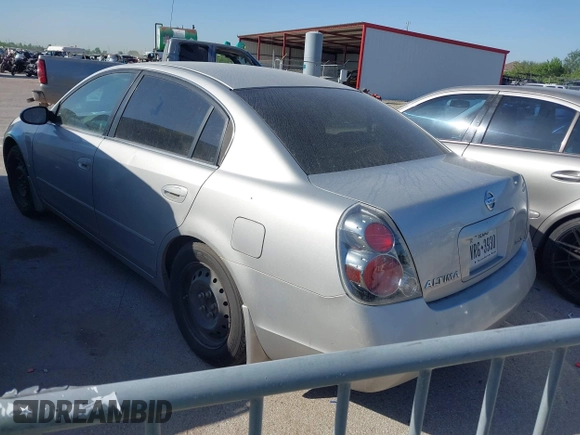 2006 Nissan Altima 2.5 S with VIN 1N4AL11D66N390770, listed as a IAAI auction lot 41830839 with 182,803 mi miles. Bid and sale history available at carsss.com. Image 3.