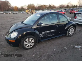 2009 Volkswagen New Beetle Coupe S with VIN 3VWPW31C69M511498, listed as a Copart auction lot 82576534 with 200,530 mi miles and Salvage Title. Bid and sale history available at carsss.com. Image 1.