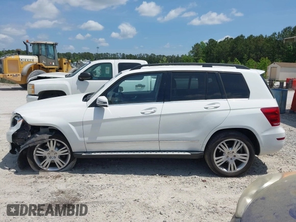 2014 Mercedes-Benz GLK 350 с VIN WDCGG8JB0EG290631, выставлен на аукционе IAAI как лот 42172482 с пробегом 88 985 миль миль и . История ставок и продаж доступна на DreamBid. Изображение 14.