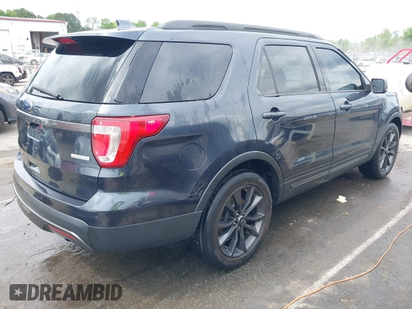 2017 Ford Explorer XLT with VIN 1FM5K7DH3HGD86498, listed as a IAAI auction lot 42002252 with 232,008 mi miles and . Bid and sale history available at DreamBid. Image 4.