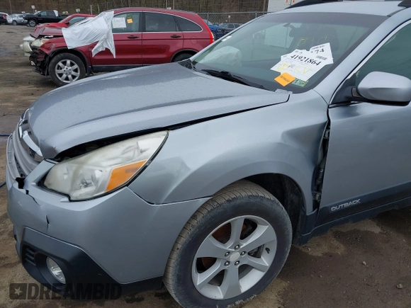 2014 Subaru Outback Premium with VIN 4S4BRBCC3E3288467, listed as a IAAI auction lot 41921864 with 171,264 mi miles and . Bid and sale history available at DreamBid. Image 6.