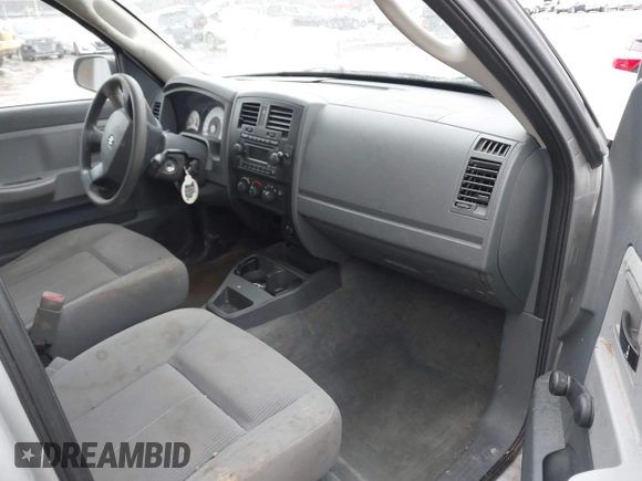 2006 Dodge Dakota ST with VIN 1D7HW28K76S507001, listed as a IAAI auction lot 41618353 with 127,825 mi miles and . Bid and sale history available at DreamBid. Image 5.