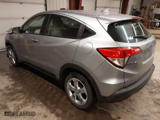 2021 Honda HR-V LX with VIN 3CZRU6H32MM747867, listed as a IAAI auction lot 41661115 with 28,379 mi miles. Bid and sale history available at carsss.com. Image 3.