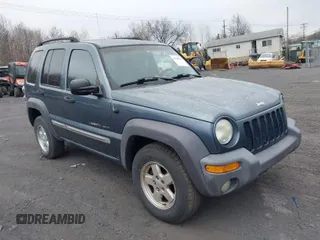 2002 Jeep Liberty Sport with VIN 1J8GL48K62W298212, listed as a IAAI auction lot 41918130 with 226,299 mi miles. Bid and sale history available at carsss.com. Image 1.