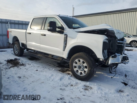 2024 Ford F-250 XL z VIN 1FT7W2BN2RED44351, wystawiony jako Copart lot #88807765 z przebiegiem 22 388 mil mil oraz Szkoda całkowita • Salvage title. Historia ofert i sprzedaży dostępna na DreamBid. Obrazek 4.