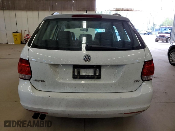 2014 Volkswagen Jetta TDI w/Sunroof & Nav with VIN 3VWPL7AJ6EM616275, listed as a Copart auction lot 55325815 with 220,259 mi miles and Clean title. Bid and sale history available at DreamBid. Image 6.