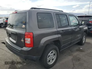 2016 Jeep Patriot Sport with VIN 1C4NJPBA1GD670001, listed as a Copart auction lot 53662275 with 100,455 mi miles and Salvage Title. Bid and sale history available at carsss.com. Image 3.