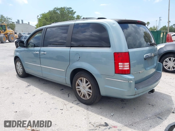 2008 Chrysler Town & Country Limited with VIN 2A8HR64X38R746763, listed as a IAAI auction lot 42117320 with 174,692 mi miles. Bid and sale history available at carsss.com. Image 3.