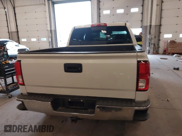 2018 Chevrolet Silverado 1500 LTZ with VIN 3GCUKSEC5JG596830, listed as a IAAI auction lot 41788299 with 85,684 mi miles. Bid and sale history available at carsss.com. Image 17.