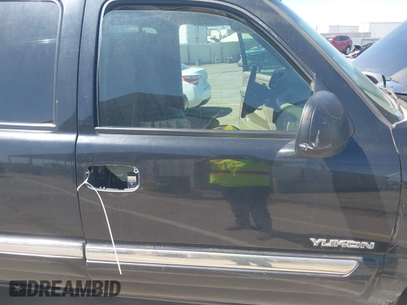 2006 Chevrolet Tahoe LS with VIN 1GNEC13V96R167740, listed as a IAAI auction lot 42384289 with 242,572 mi miles and . Bid and sale history available at DreamBid. Image 6.