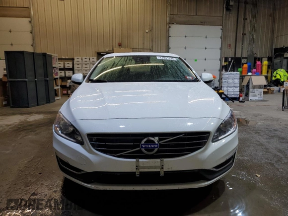 2015 Volvo S60 T5 Platinum with VIN YV1612TD8F2305562, listed as a Copart auction lot 47931785 with 62,727 mi miles and Salvage Title. Bid and sale history available at carsss.com. Image 5.