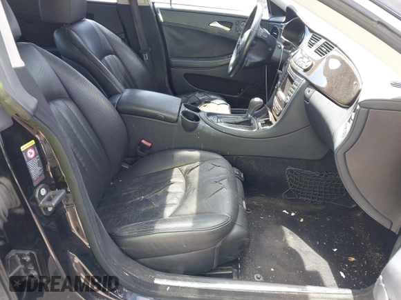 2006 Mercedes-Benz CLS 500 with VIN WDDDJ75X86A067113, listed as a IAAI auction lot 42653005 with 164,574 mi miles and . Bid and sale history available at DreamBid. Image 5.
