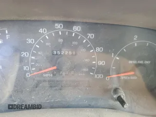 2000 Ford Super Duty F-250 XL with VIN 1FTNF21F6YEC44947, listed as a Copart auction lot 74384273 with 352,251 mi miles and Salvage Title. Bid and sale history available at carsss.com. Image 9.