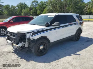 2018 Ford Police Interceptor Utility with VIN 1FM5K8AR9JGC42768, listed as a Copart auction lot 46353975 with 77,999 mi miles and Salvage Title. Bid and sale history available at carsss.com. Image 1.