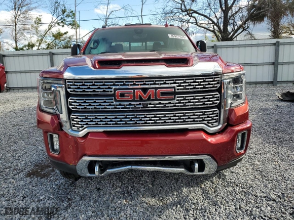 2022 GMC Sierra 3500HD Denali with VIN 1GT49WEY2NF137602, listed as a Copart auction lot 46927635 with 20,038 mi miles and Salvage Title. Bid and sale history available at carsss.com. Image 5.