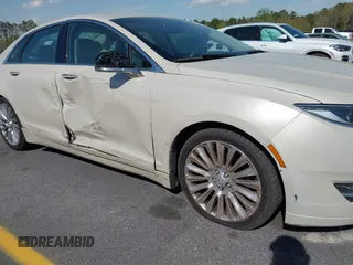 2016 Lincoln MKZ with VIN 3LN6L2J93GR618252, listed as a IAAI auction lot 41890213 with 96,414 mi miles and . Bid and sale history available at DreamBid. Image 6.