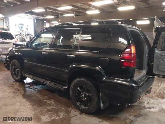 2007 Lexus GX 470 with VIN JTJBT20X070129274, listed as a IAAI auction lot 41706174 with 121,481 mi miles. Bid and sale history available at carsss.com. Image 3.