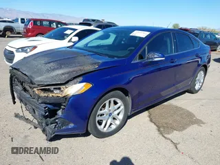 2013 Ford Fusion SE with VIN 3FA6P0HR9DR273832, listed as a IAAI auction lot 41826402 with 92,404 mi miles. Bid and sale history available at carsss.com. Image 2.