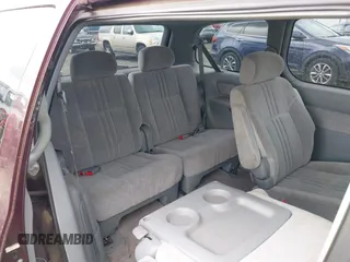 2000 Toyota Sienna LE z VIN 4T3ZF13C0YU179830, wystawiony jako IAAI lot #42262290 z przebiegiem 224 275 mil mil oraz . Historia ofert i sprzedaży dostępna na DreamBid. Obrazek 13.