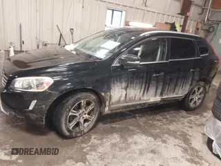 2014 Volvo XC60 R-Design Premier Plus with VIN YV4902DZ7E2537839, listed as a IAAI auction lot 41570128 with 8,858 mi miles and . Bid and sale history available at DreamBid. Image 13.