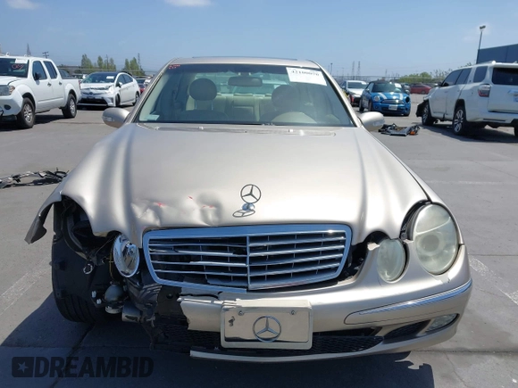 2003 Mercedes-Benz E 320 with VIN WDBUF65J13A343353, listed as a IAAI auction lot 42100070 with 111,880 mi miles and . Bid and sale history available at carsss.com. Image 12.
