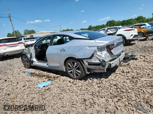 2020 Nissan Maxima S with VIN 1N4AA6BV4LC384449, listed as a Copart auction lot 61829425 with 43,979 mi miles and Salvage title. Bid and sale history available at DreamBid. Image 2.